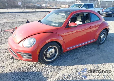 2018 Volkswagen Beetle 2.0T Coast/2.0T S z USA, uszkodzony, nr VIN 3VWFD7AT4JM705489